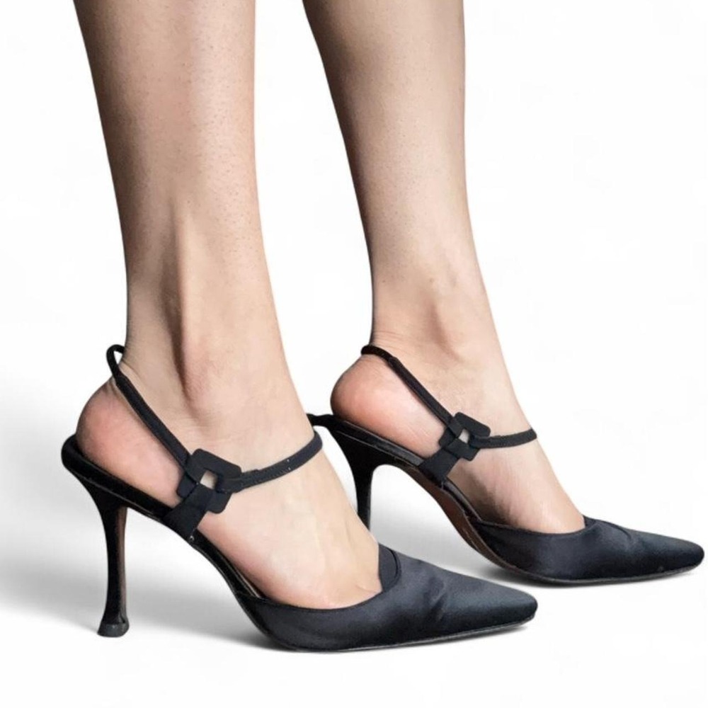 Manolo Blahnik Black Satin Bow Slingback Pumps Heels Italy Size 38 Vintage